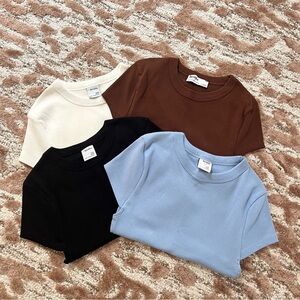 Set of 4 Bershka Ribbed Cropped Tees – XS